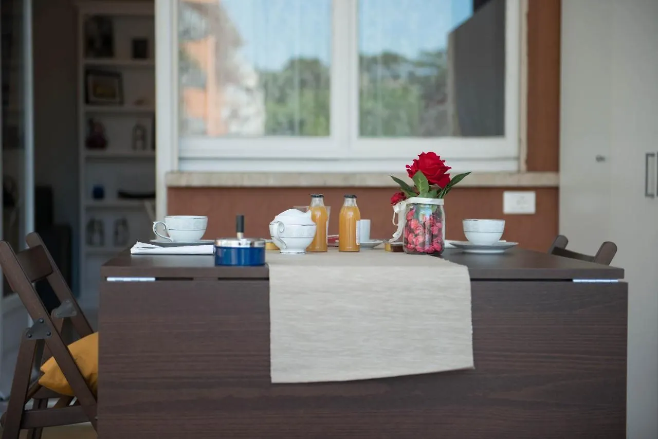 Bed & Breakfast Authentic Sweet Home Roma
